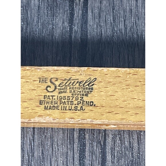 Vintage Wooden The Setwell Self Opening Swing Hook Down Hanger Made in USA - Picture 2 of 7